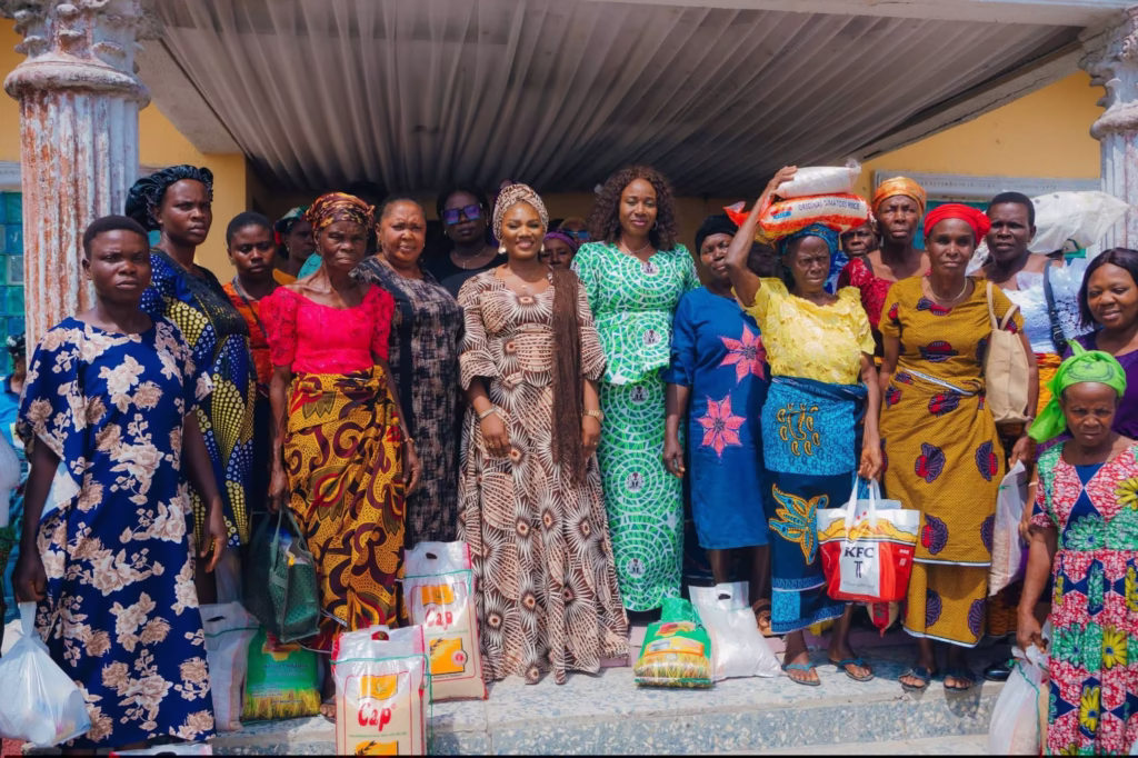 Over 200 Elderly Women Receive Christmas Food Support from Isoko South Chairperson’s Wife 12 over200elderlywomenreceivechristmasfoodsupportfromisokosouthchairpersonE28099swife38406887962443538012