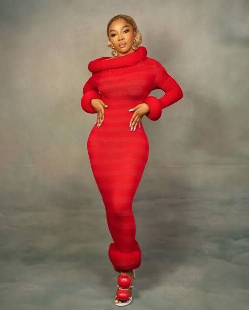 Toke Makinwa Sparks Fresh Debate on Love, Money, and the Men Who “Blow” After Marriage 12 images 197007642501077616130