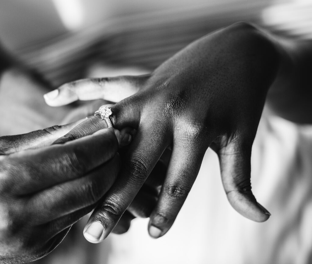 9 Ways to Know You're Ready for Marriage (Not Just in Love) 13 man proposing his girlfriend